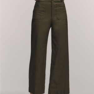 EUC Anthro Maeve The Colette Cropped Magic Fabric Dark Green Size 25 regular